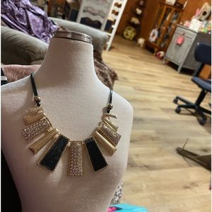 Beautiful necklace. Gold tone, black and rhinestone. Nickel and lead free.
